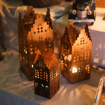 Plåthus stad för värmeljus