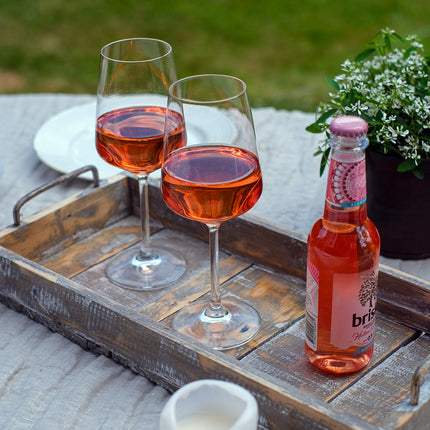 Vit bricka i återvunnet trä