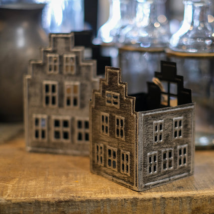 Ljushus i metall - trappstegstak