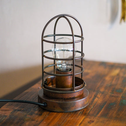 Bordslampa med galler - industriell stil