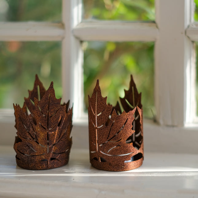 Rostig värmeljushållare lönnlöv