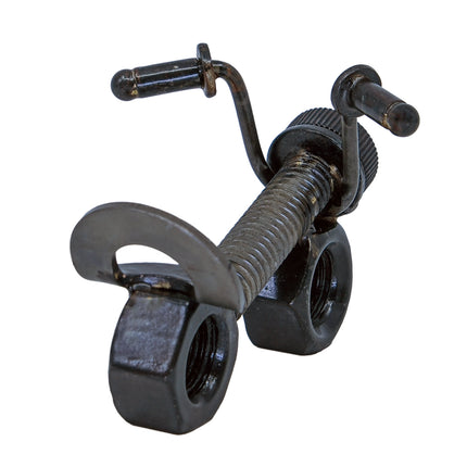 Cykel av återvunna skruvar/bultar