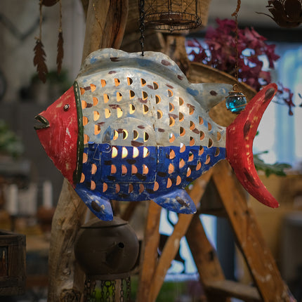 Hängande fisklykta i plåt