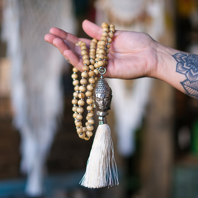 Halsband buddha-huvud beige