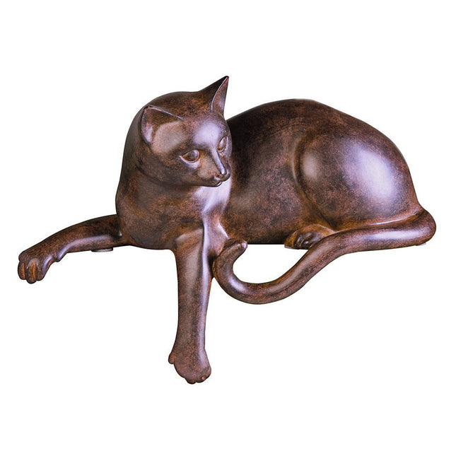 Liggande katt