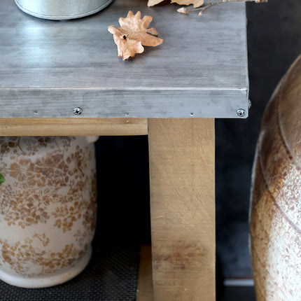 Köksö på hjul med zinkskiva