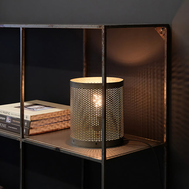 Bordslampa i industriell stil