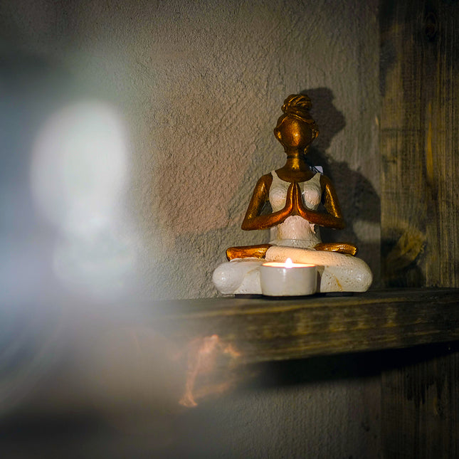 Ljushållare yogakvinna