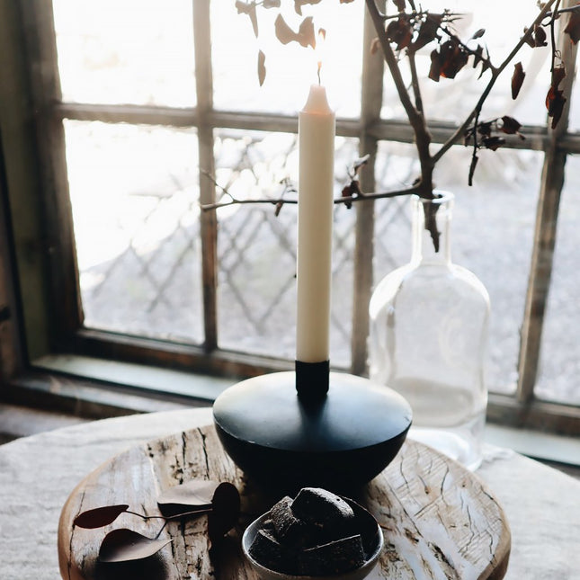 Ljusstake av återvunnen metall