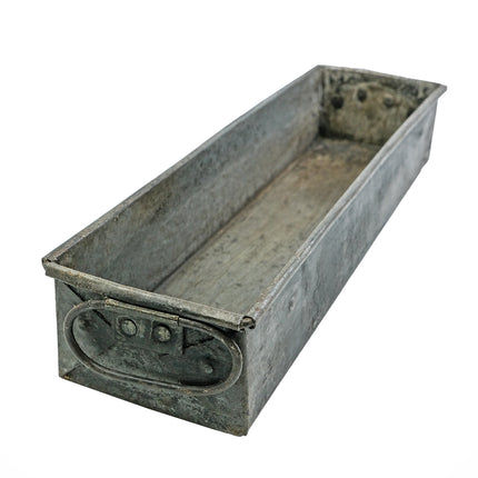 Metallförvaring indisk vintage brödform