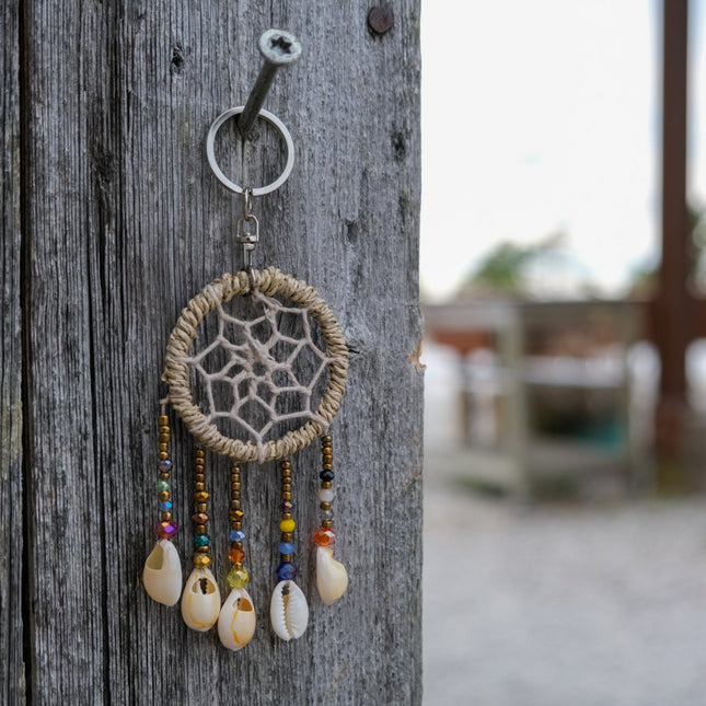 Nyckelring drömfångare snäckskal