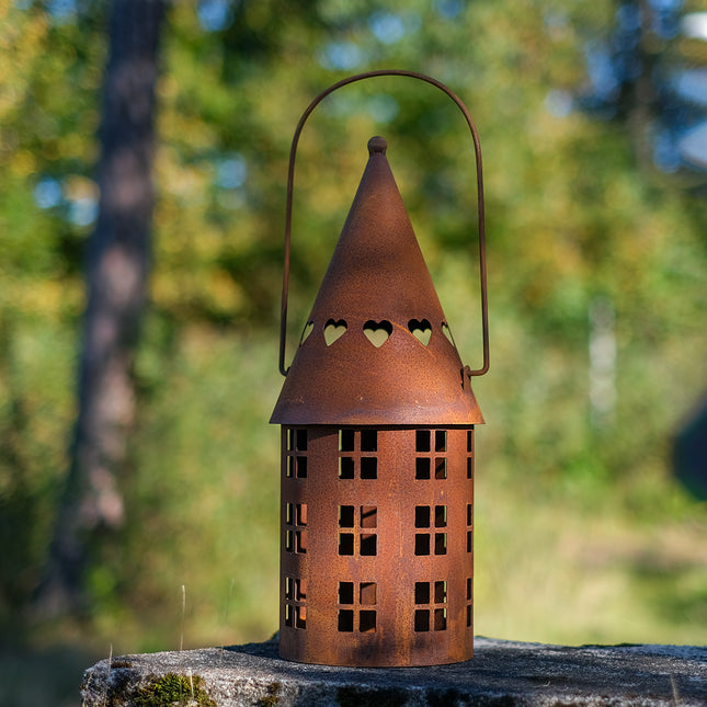 Rostig ljuslykta torn