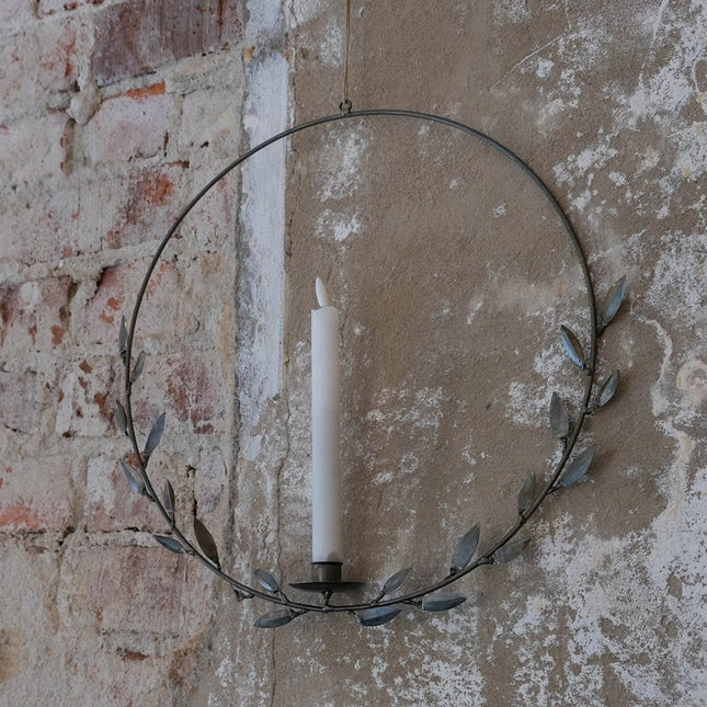 Rund hängande ljushållare med blad