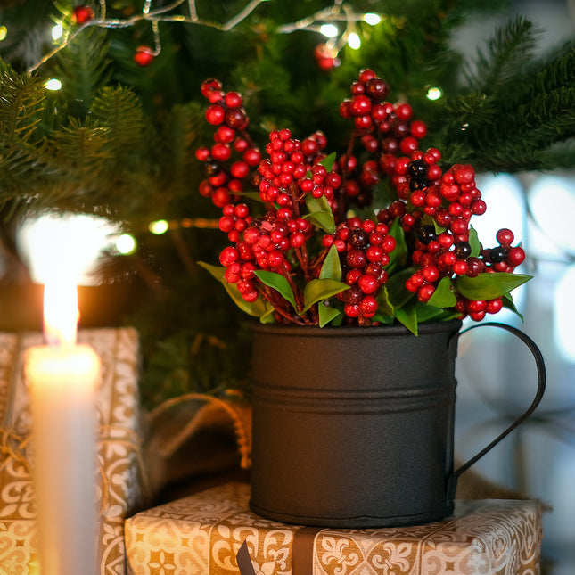 Kruka svart metallmugg