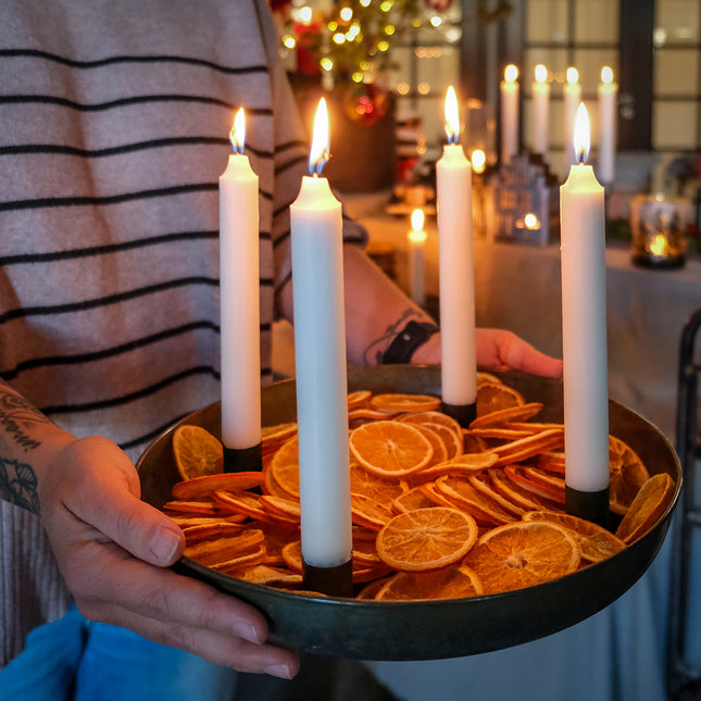 Rund bricka för fyra ljus